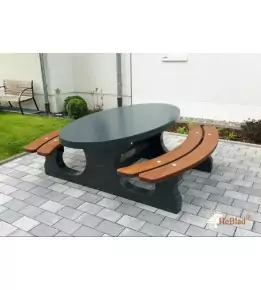 Betonnen picknick tafel